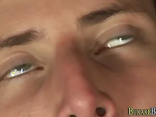 Twink facialized in 3way